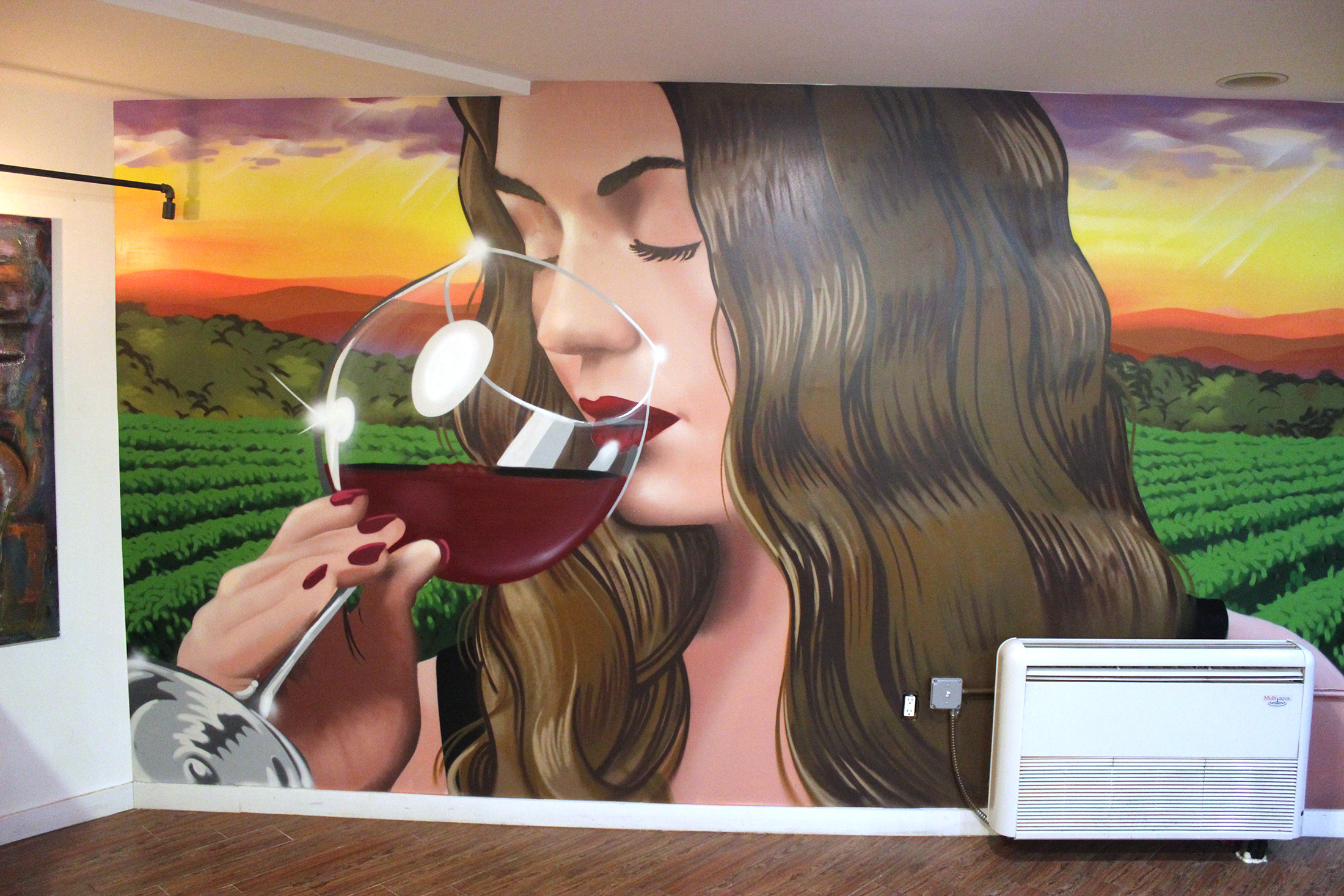 Nanny paint a picture. Граффити вино. Mural Masterpiece.. Вино Graff Bangoek. Good Wine needs no Bush в картинках.